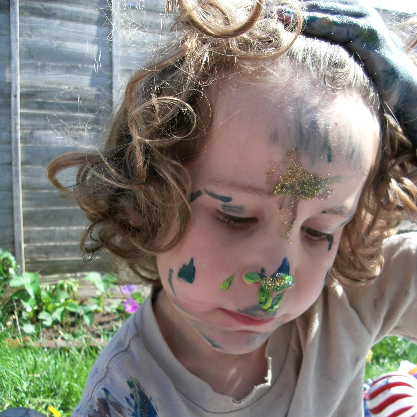 HazelacJones's profile picture. Sensory and Messy Play made Easy. (and Cheap!)