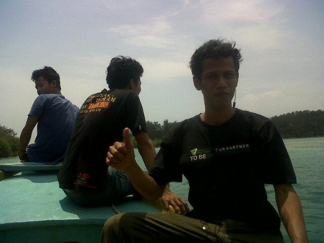 Kesempurna'an hanya milik ALLAH SWT.  *berusaha terus berusaha untuk sukses di dunia juga akhirat*