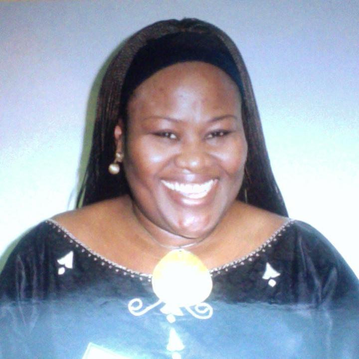 crystalcoms's profile picture. 