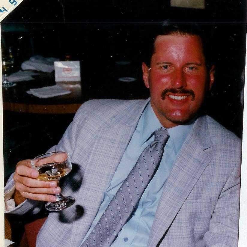 I am single,6ft 2in with blue eyes and brown hair. Work for the National Weather Service. Have BS/BA degrees in Meteorology and Geography.