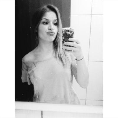 Bitch Don't Kill My Vibe                                      Sendo chata desde 1996 , ME AGUENTA AMÔ