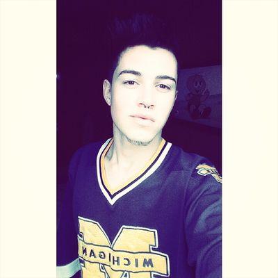 Instagram gustavoalgusto 19 anos,mineiro, cheio de fases, difícil de entender, louco apaixonado, sincero,louco por Deus, snap gustavo sousa