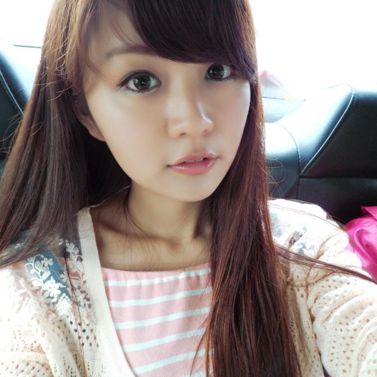 linhtien28's profile picture. visit my FB   http://t.co/2up5SerrQV