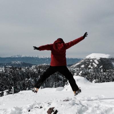 最近のマイブーム日帰り登山 いつかは、テント泊がしたいなーそんな感じ。 好きな山ブランド マムート。 歴年位、お小遣いで装備品を購入してるので、未だに完全に揃いませんσ^_^;