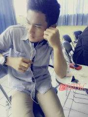 Hi There,@JuniDimas Here|Allah,Mom,Dad,Sist & My family♥|YS:* {}|