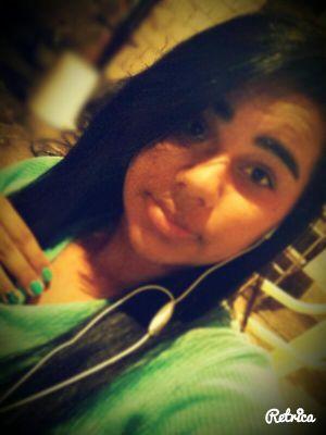 paulinaraaraujo's profile picture. Enquanto Deus for meu chão , não há quem me derrube