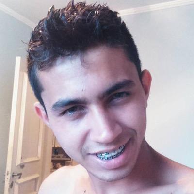 olá tenho 23 anos solteiro