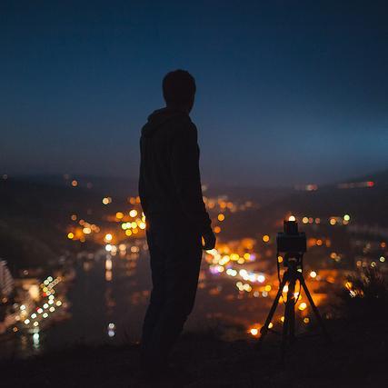 f333ght's profile picture. Di dalam hal–hal yang rumit, ada hal–hal yang simpel.