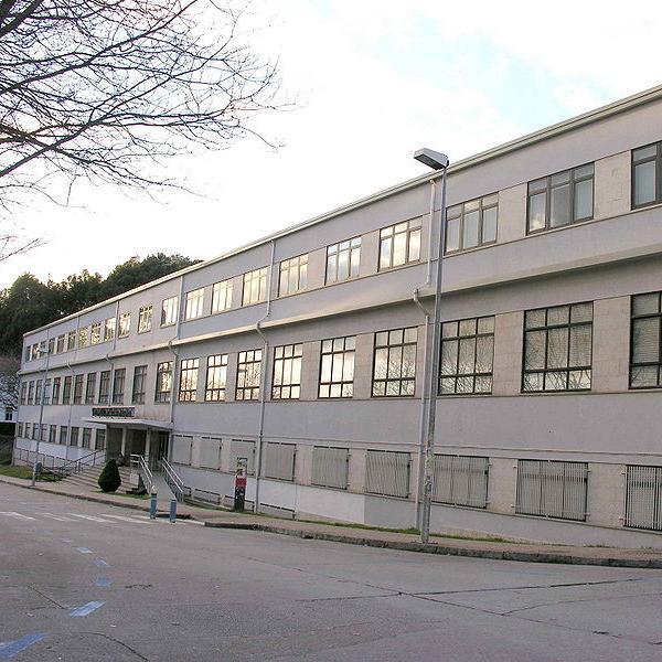 Comité de folga da Facultade de Farmacia da USC. Movémonos por un ensino popular, científico, antipatriarcal e galego. Sobran motivos. #folga26f