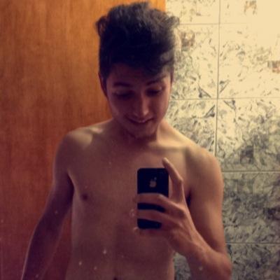 Praazeer Yuuri , 
Afinal todo paraíso precisa de um inferno .