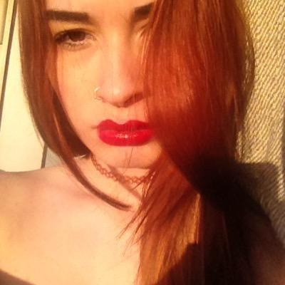 FOLLOW @cutepeachybutt xo