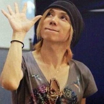 Acid Black Cherry ・Janne Da Arc好き♡とにかくyasuが大・大・大好き♡ サポートメンバーも大好き♡ マドモ会員♡Team ABC♡ あと結構な犬バカ。 愛犬ちゅら・りんに癒され中w