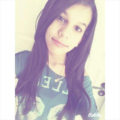 be_crazzy15's profile picture. Eu vou na fé remando contra a maré,vem o vento forte mais ainda to de pé