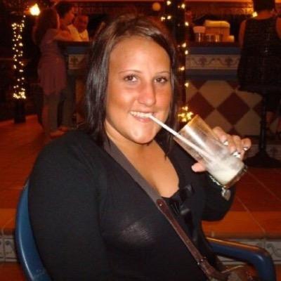 lauraburty's profile picture. 