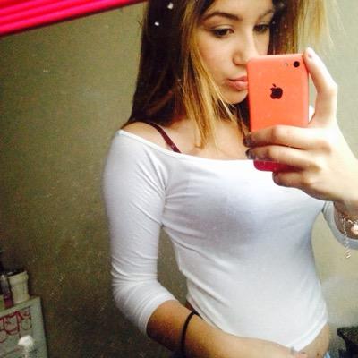 insta ➝ Bbela.x
Vine ➝ Bela duarte
Snapchat➝Beladuarte6
i follow back