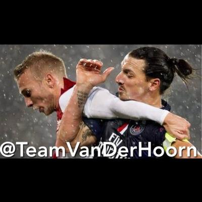 Nederlands FanAccount van Ajax Verdediger Mike Van Der Hoorn!