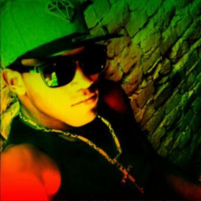 cantor caminhando para o sucesso