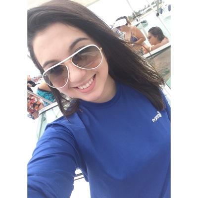 Ideal seria que todas as pessoas soubessem amar o tanto que sabem fingir.
