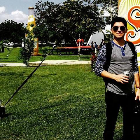 Rafaelvll's profile picture. Amante del buen diseño y arte, entusiasta de la aviación. En búsqueda del conocimiento. Fanático de los relojes y autos de lujo. GAMER-DESIGNER IN PROGRESS