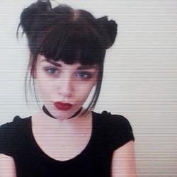 Forse sto sbagliando, ma ti prego, sbaglia con me.
