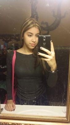 rosealanizzz96's profile picture. 16