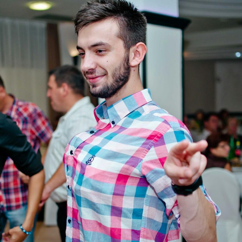 jopabegin's profile picture. Student,Gamer = Not good.