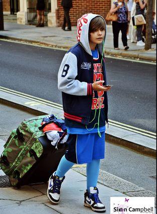 0d5170a8c383403's profile picture. 