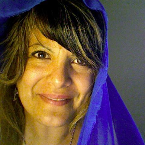 Vanina_Ponce's profile picture. Hija de Dios, hija de Aismar y Rosa, hermana de 4 , adoradora y reconciliadora. Cantante