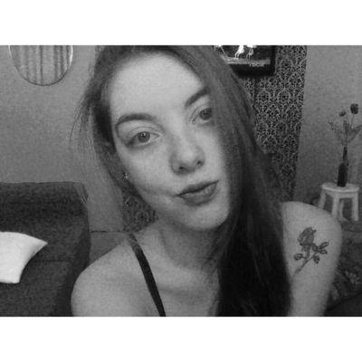 viickdutraa's profile picture. Perder-se também é caminho.  Loucamente apaixonada por cats ❤