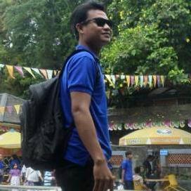 tetap bersabar dan memaafkan, selalu mendo'akan, allah swt akan memberi hidayah bukan memberi pembalasan