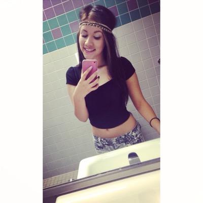 lysssaaalicious's profile picture. Seventeen |