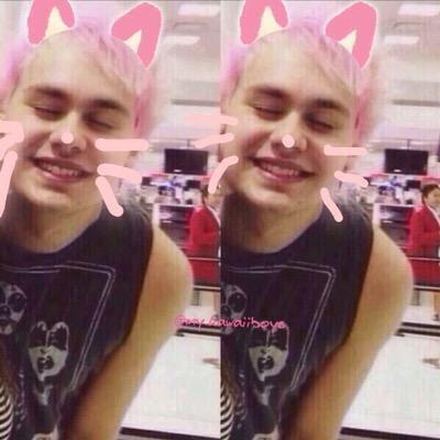 free follow from @inhalecllifford :-) feel free to follow that acc :*