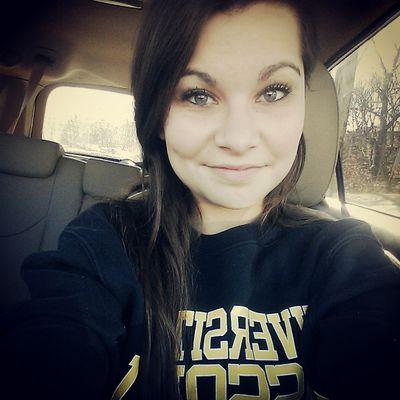 Mizzou grad, dog mom, baseball lover. proud to help veterans become homeowners.