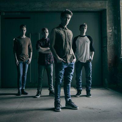 SoftengineNL's profile picture. Dutch fanpage for @softengineband ❤ | Softengine follows on 18'05'14 ♡ | #YellowHouse #TheSirens #WeCreatedTheWorld