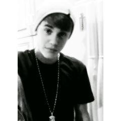 bieber and reynolds are hot