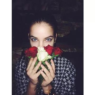photographe, sex addict et un peu soumise, il faut l'avouer.