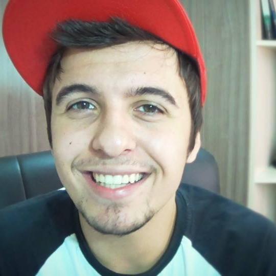 Fui brincar de assistir teus vídeos e me apaixonei, agora não paro mais. ♥ @Luigidomingues Criado em 10/01/15 ♥