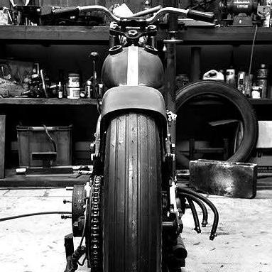Blog about custom culture and many others hobbies. 
Fb:http://t.co/bg5Hbksyei #custom #bikes #cars #photos #blog