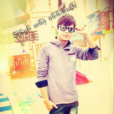 simplicity with a longitudnal attitude