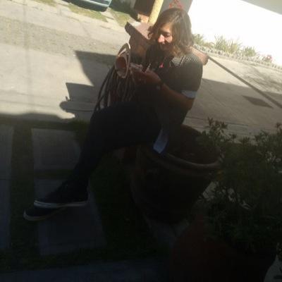 serespacial's profile picture. Mirando el cielo