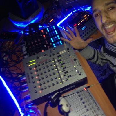 PRODUCTOR MÚSICA / DJ