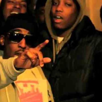 th0tLDN's profile picture. bitches aint shit we dont love them hoes