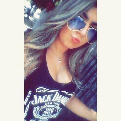 ''Livrai-me de tudo que atrasa a minha vida, destrói o meu sorriso e me faz sofrer, amém''