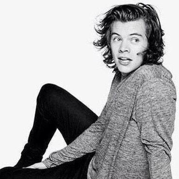 dont follow this acc. follow @nationalliam to keep this follow because she gave you this follow !!!!! thank you❤️❤️❤️