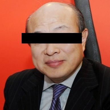 Twittelaccount eigenaal ADO Den Haag. Van China naal Nedelland. Lievel pekingeend dan ooievaal.