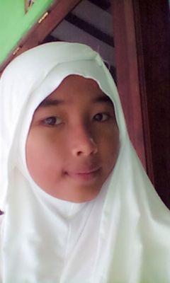 FRahmadianti26's profile picture. 