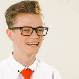 Joey followed me 19.01.15 - I'm a bambino!! 0/bam im staying HOPEFUL and will KEEP SMILING! Im a SHINING STAR because i STAY STRONG i 143 bam. there BEAUTIFUL