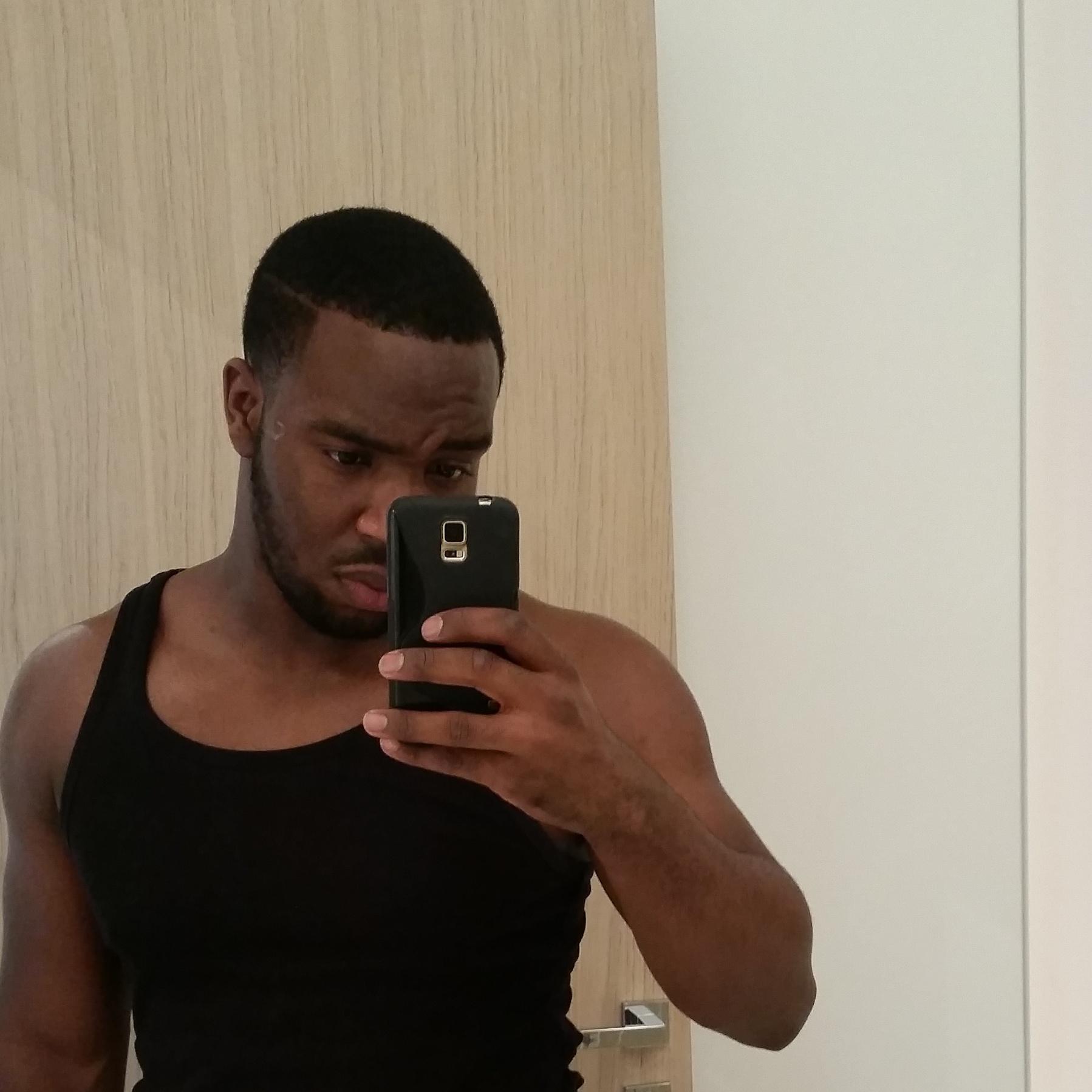 KingCourtz's profile picture. Love & Happiness