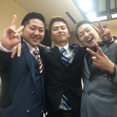 表アカでリア友に引かれるのを恐れたこまの、創作アカです。チキンなので無言フォローの場合も…すみません。
なりきりする時も。現在「ライカ」「Kolme」中心に20個位アイコンあります。 他メンバーも考え中。 メインからサブまで大増殖しそうでおっかない…