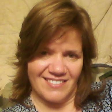 beth_hartung's profile picture. 